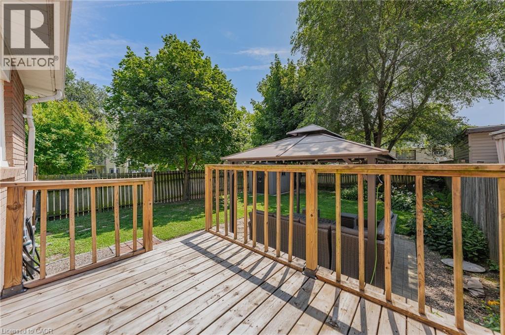 21 COACHWOOD Road - 31