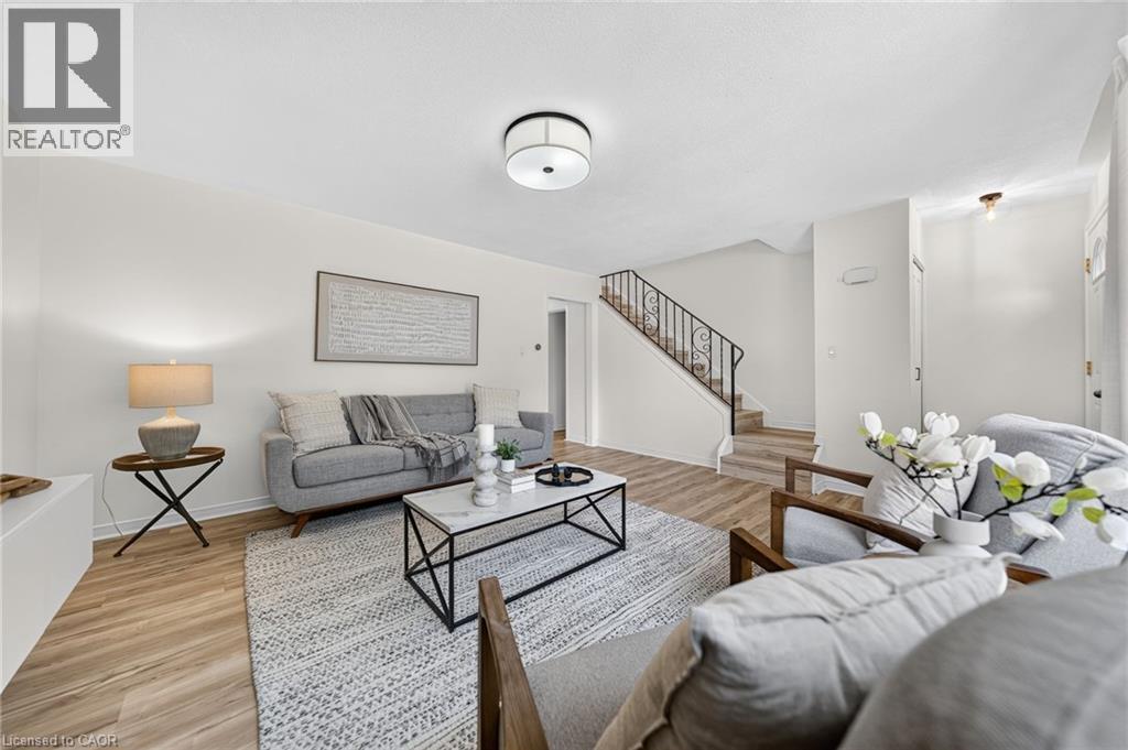 21 COACHWOOD Road - 6