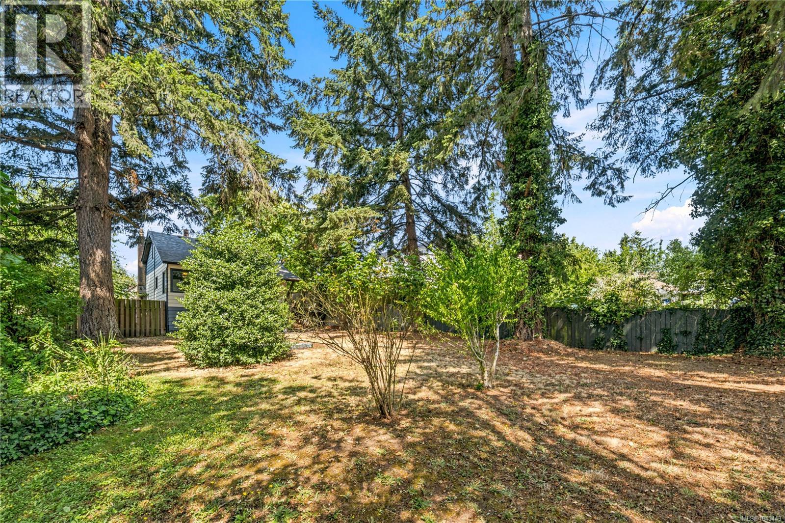 308 Holly Ave - 33