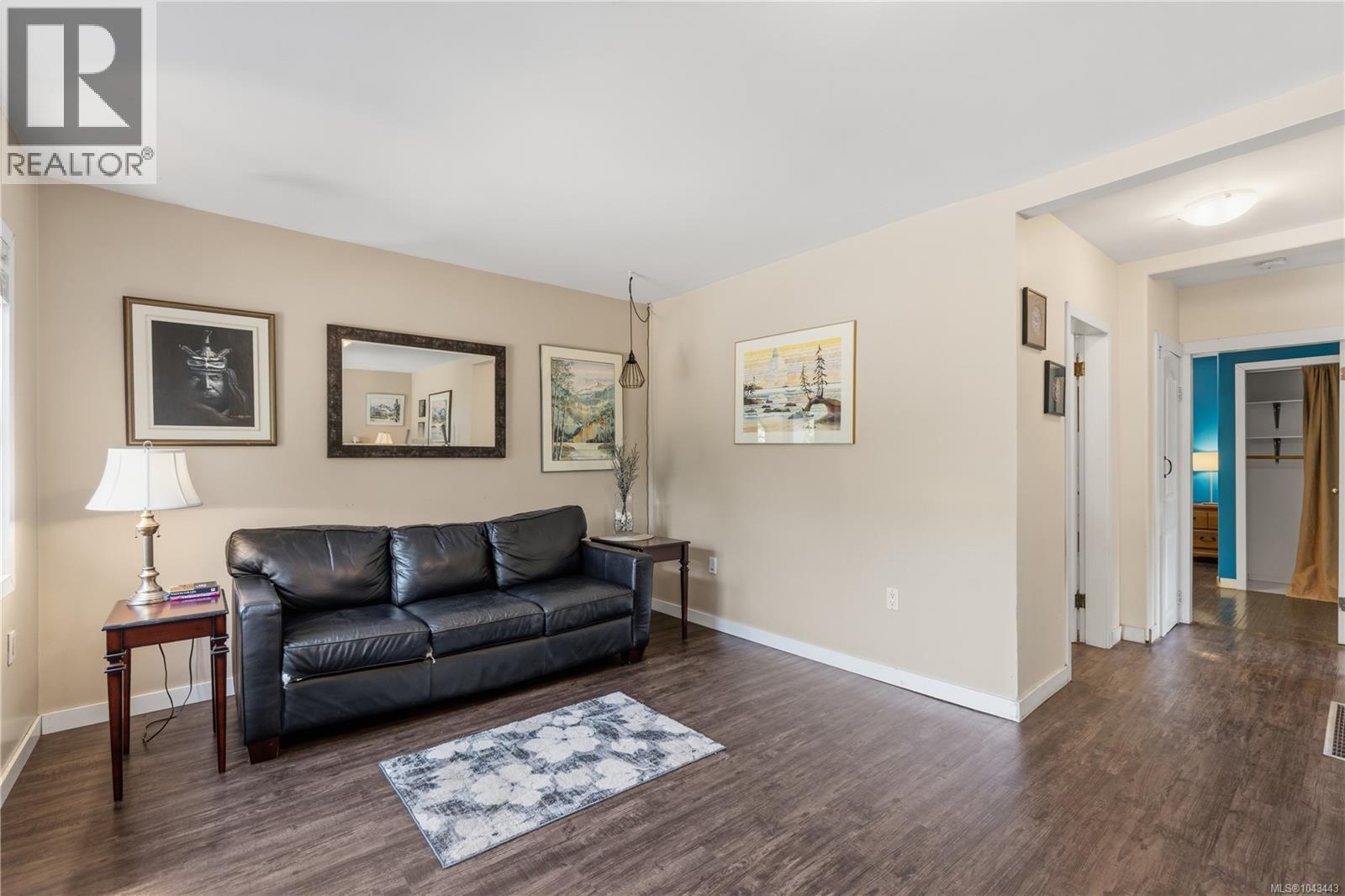 308 Holly Ave - 9