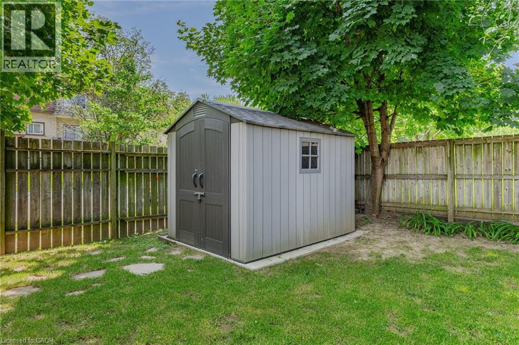 21 COACHWOOD Road - 39