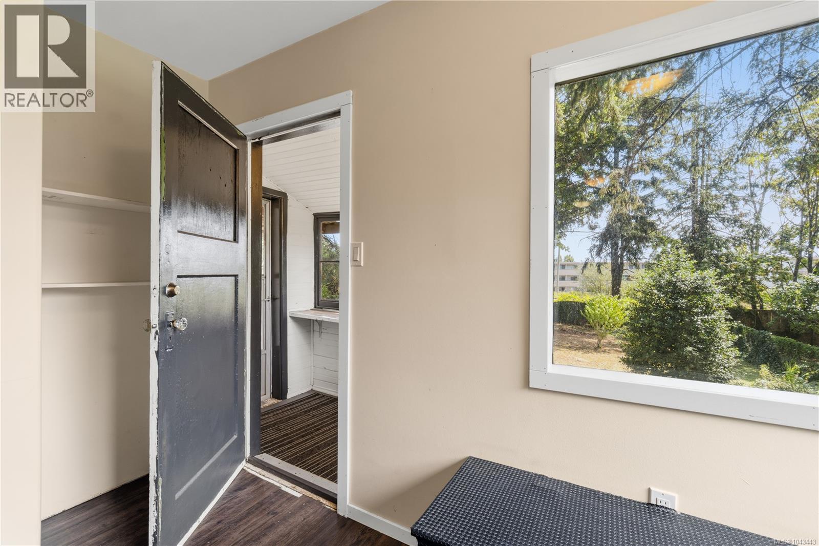 308 Holly Ave - 4