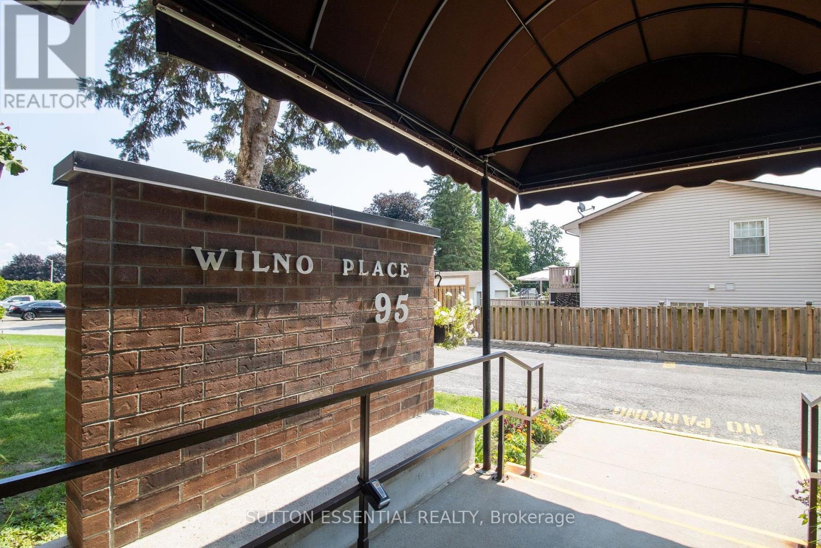 #104 95 WINDSOR DRIVE - 4