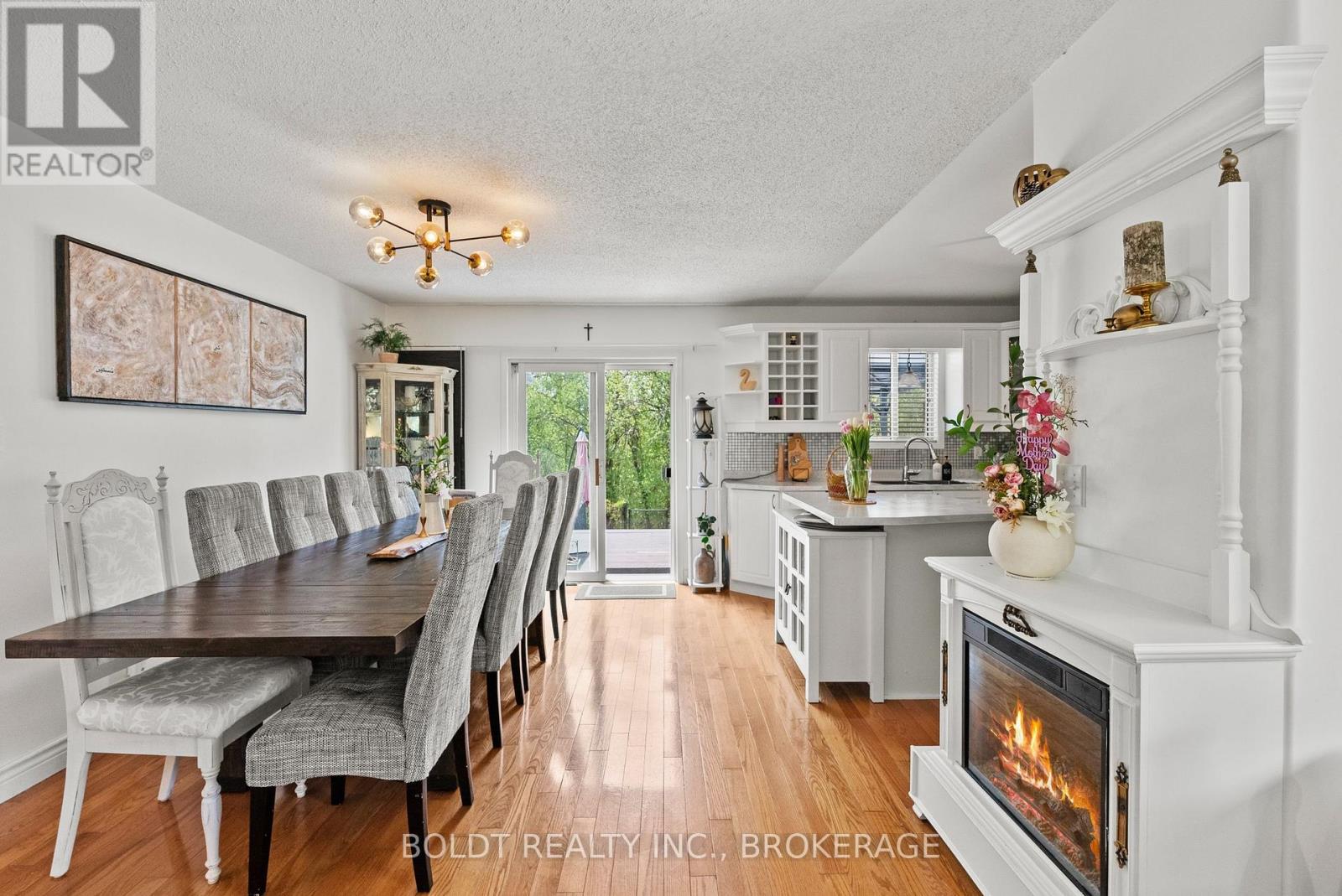 4333 SOUTHERLAND COURT - 11