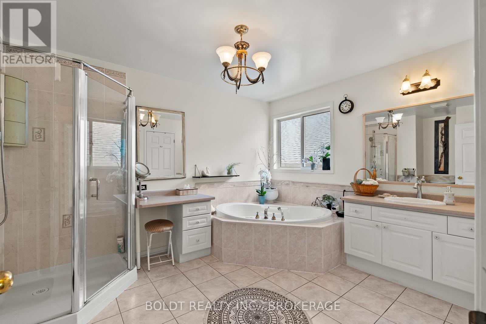 4333 SOUTHERLAND COURT - 17