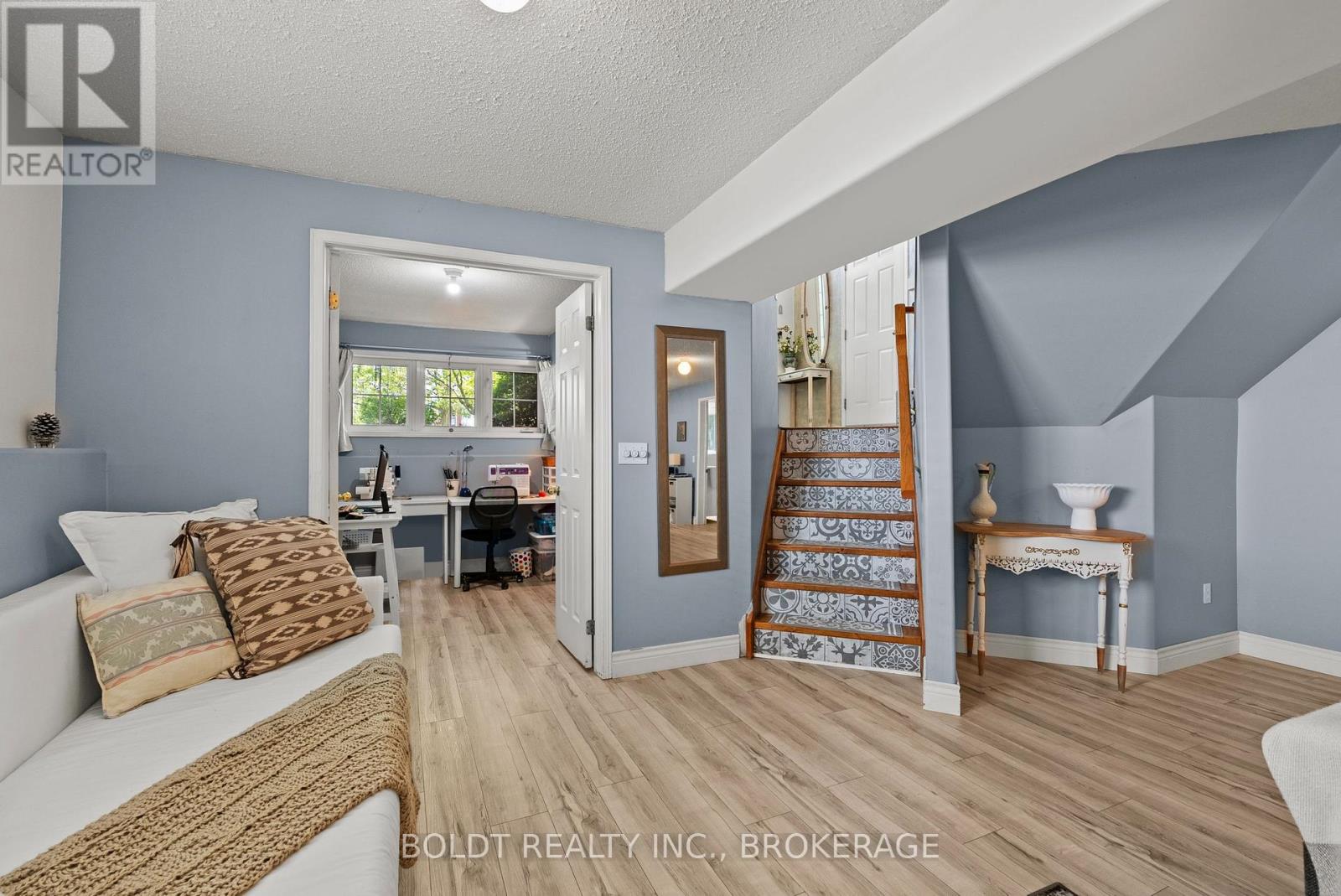4333 SOUTHERLAND COURT - 18