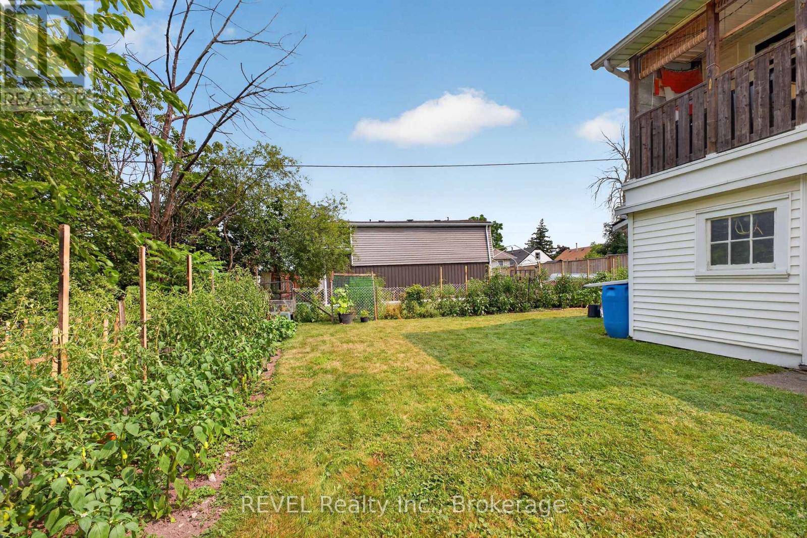 350 PHIPPS STREET - 18