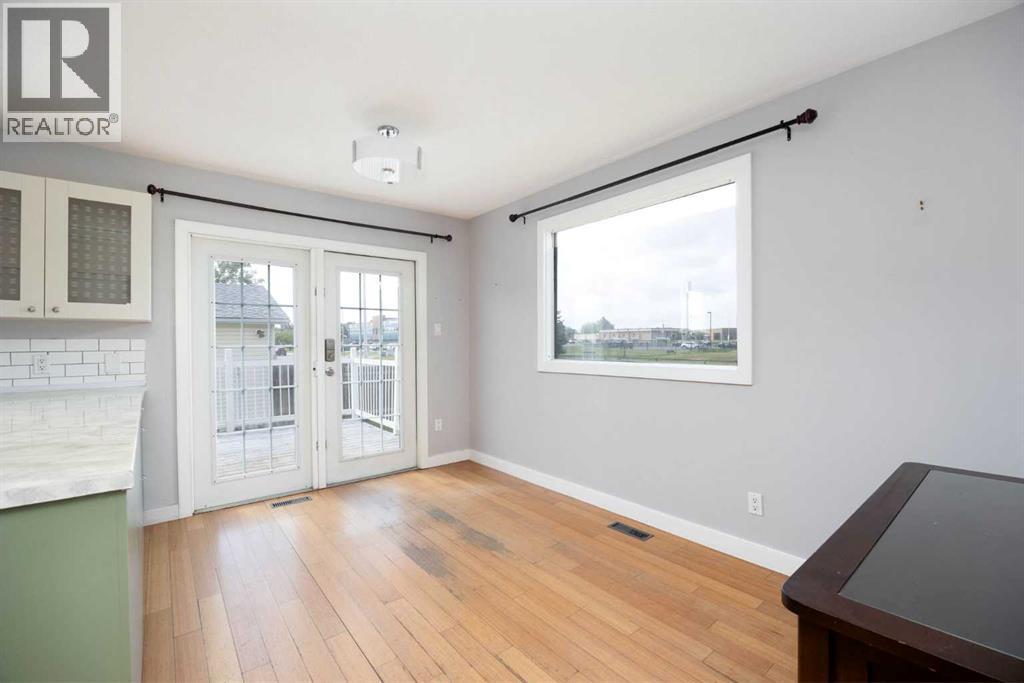 102 Hinge Bay, Fort McMurray