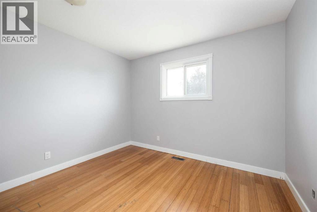 102 Hinge Bay, Fort McMurray