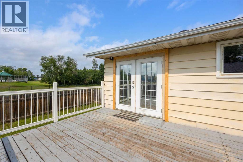 102 Hinge Bay, Fort McMurray