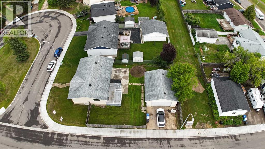 102 Hinge Bay, Fort McMurray