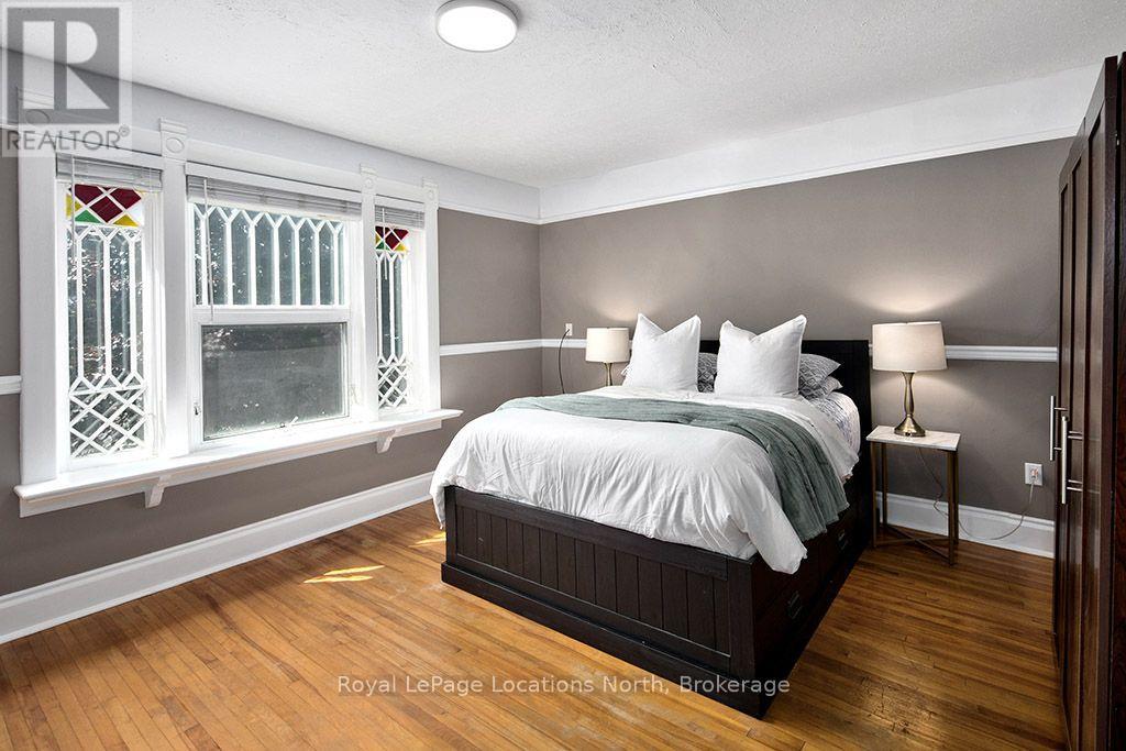 120 MARSHALL STREET E - 20