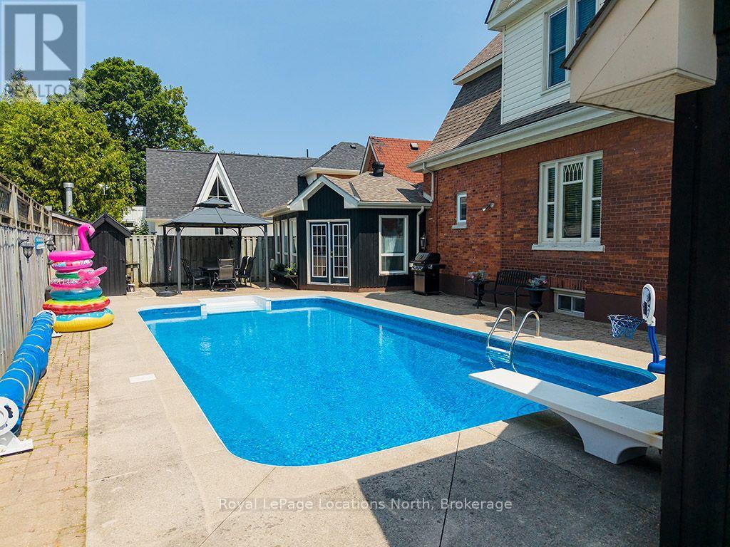120 MARSHALL STREET E - Image 28