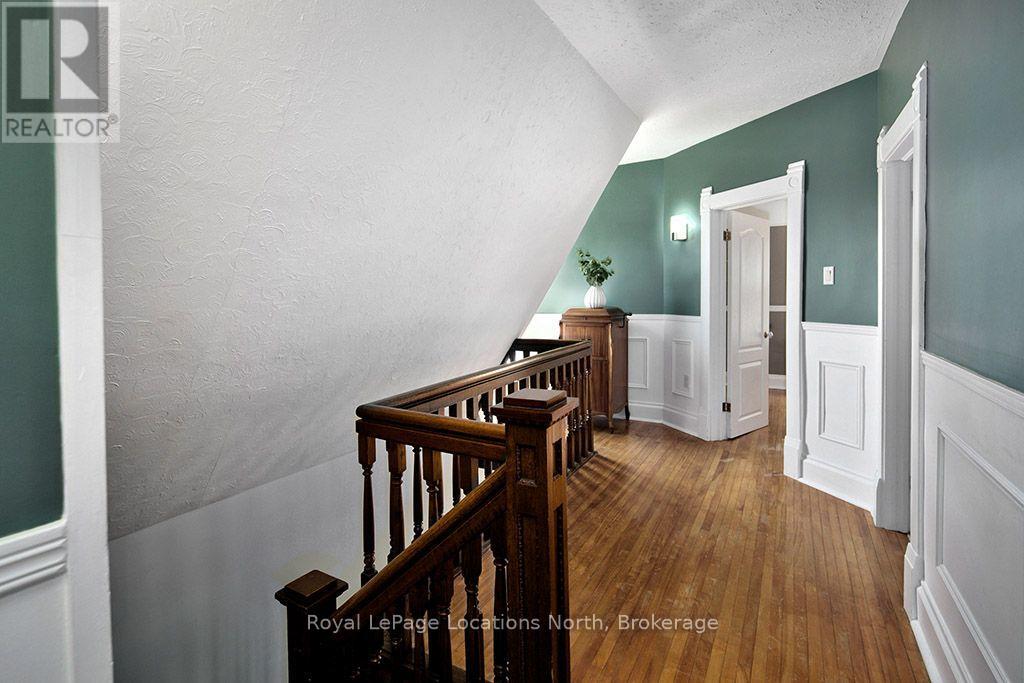 120 MARSHALL STREET E - Image 16