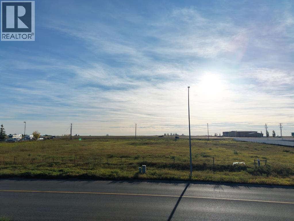 #5 24 Street SE, High River — photo 2