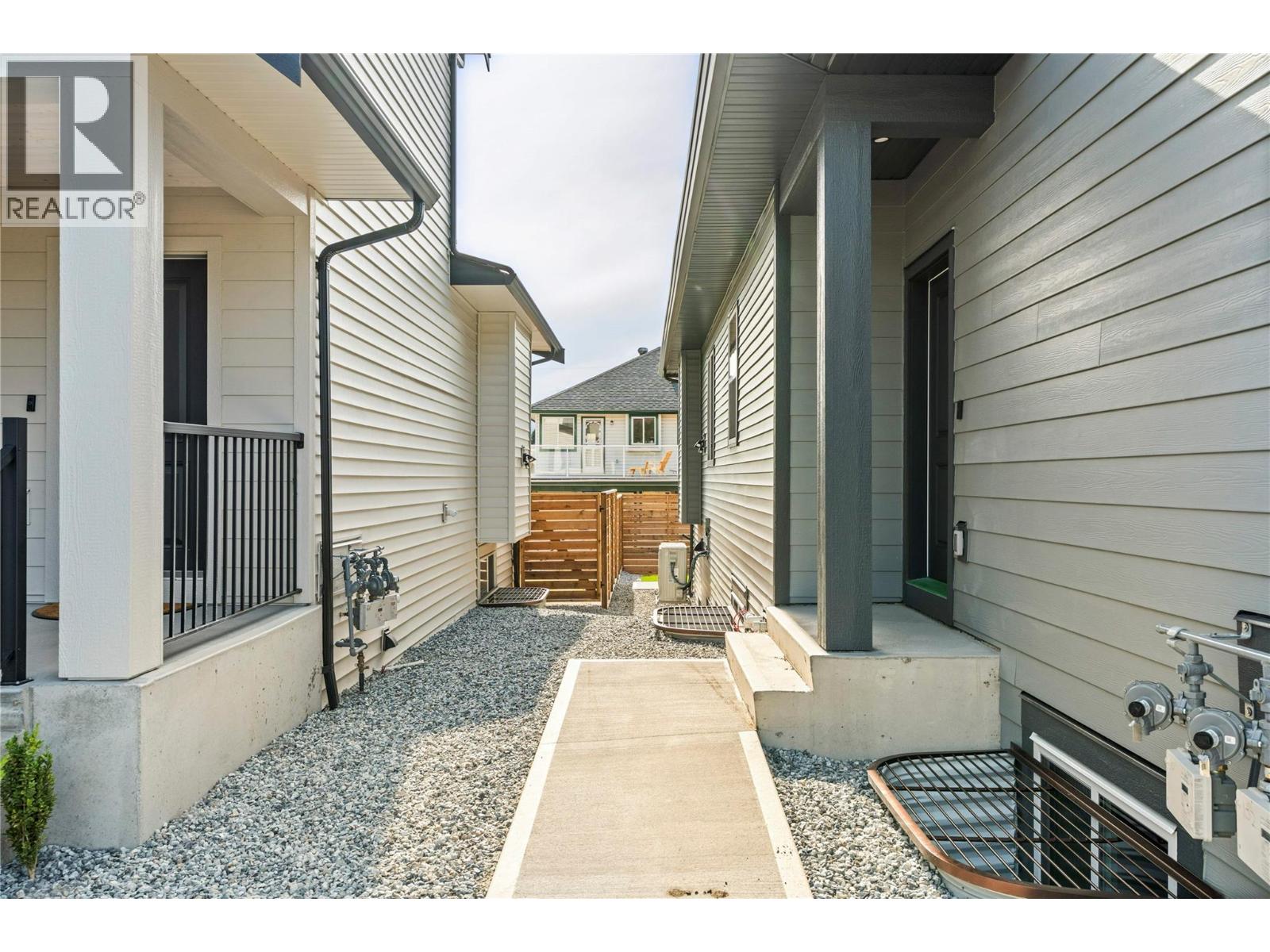 #101 2459 Bradley Drive Lot# 5 - 40