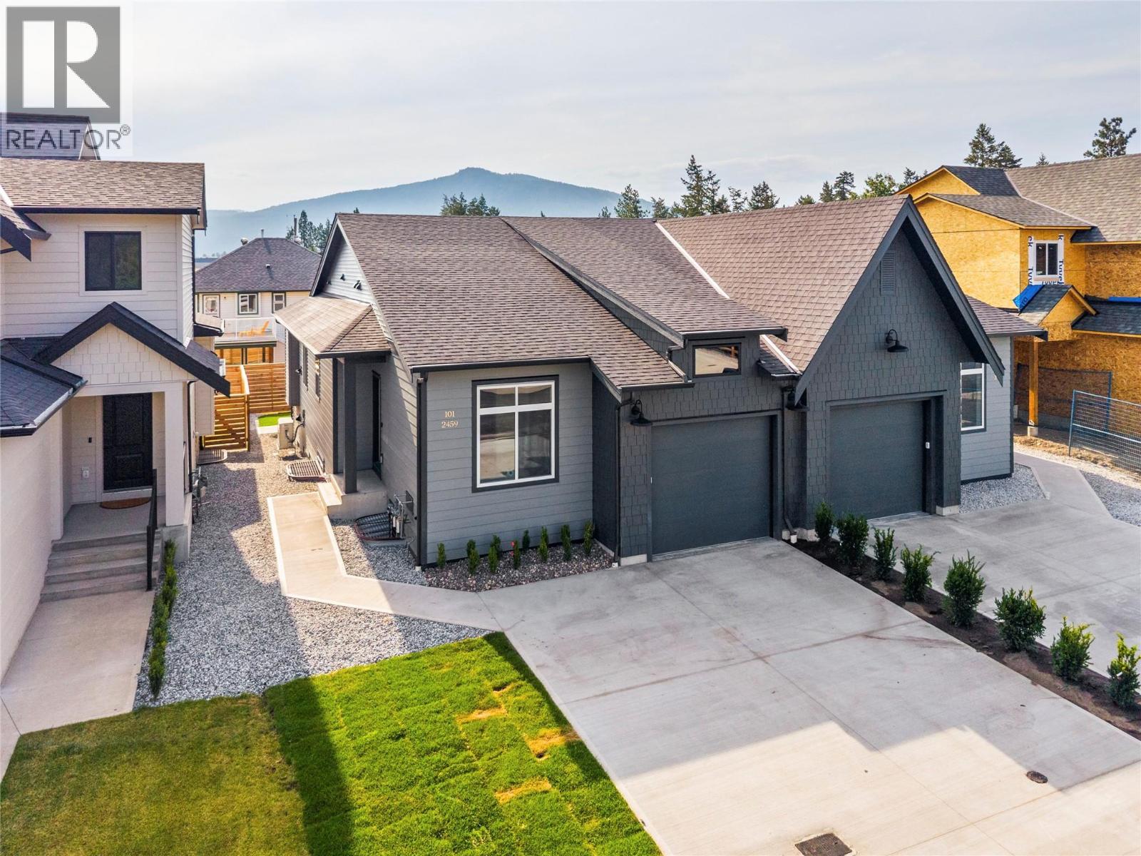 #101 2459 Bradley Drive Lot# 5 - 46