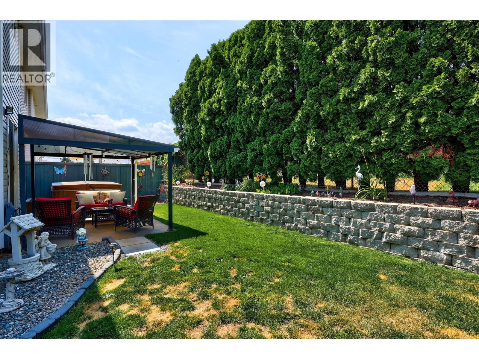 1180 Laroque Street - 21