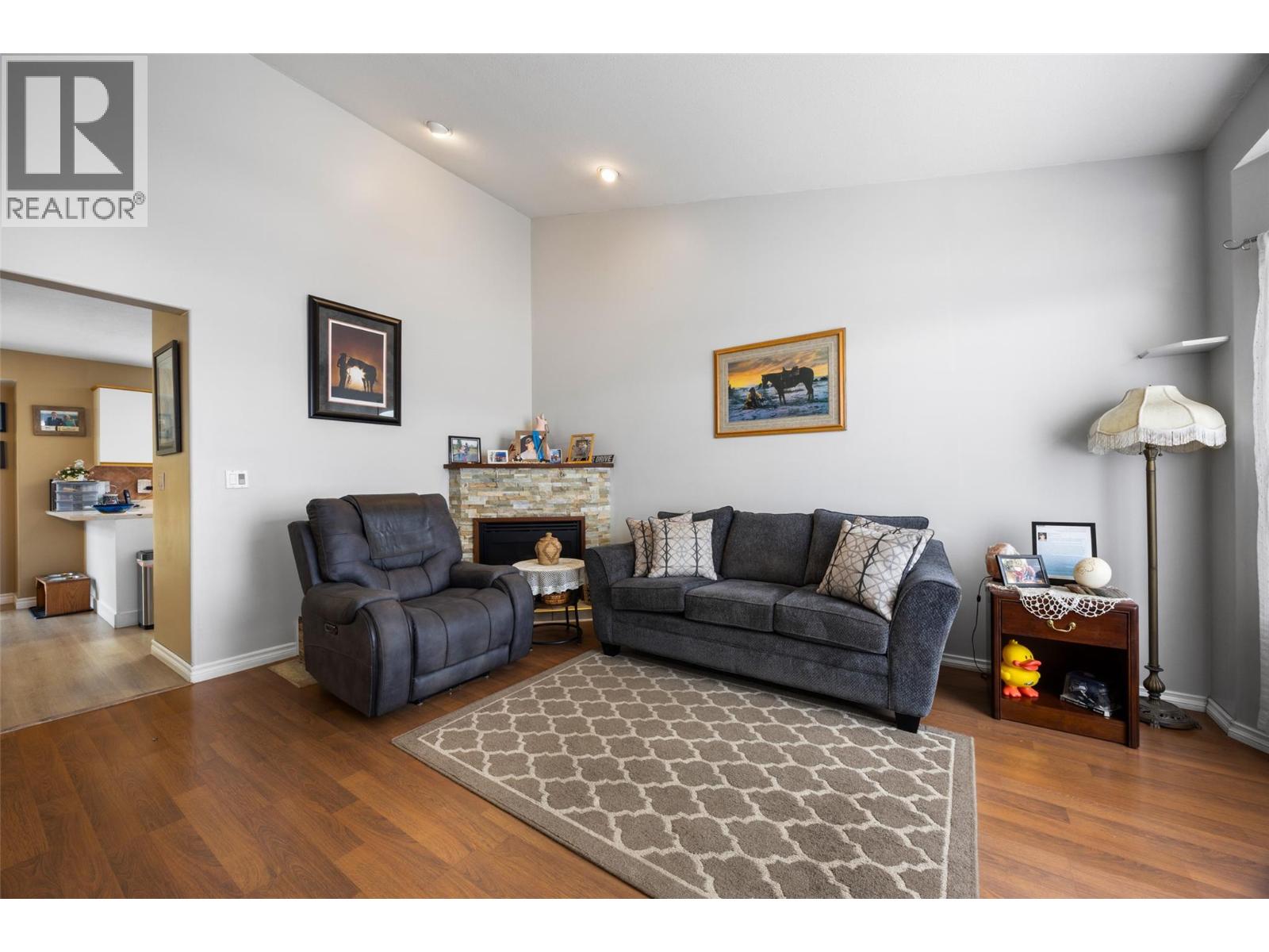 1180 Laroque Street - 3
