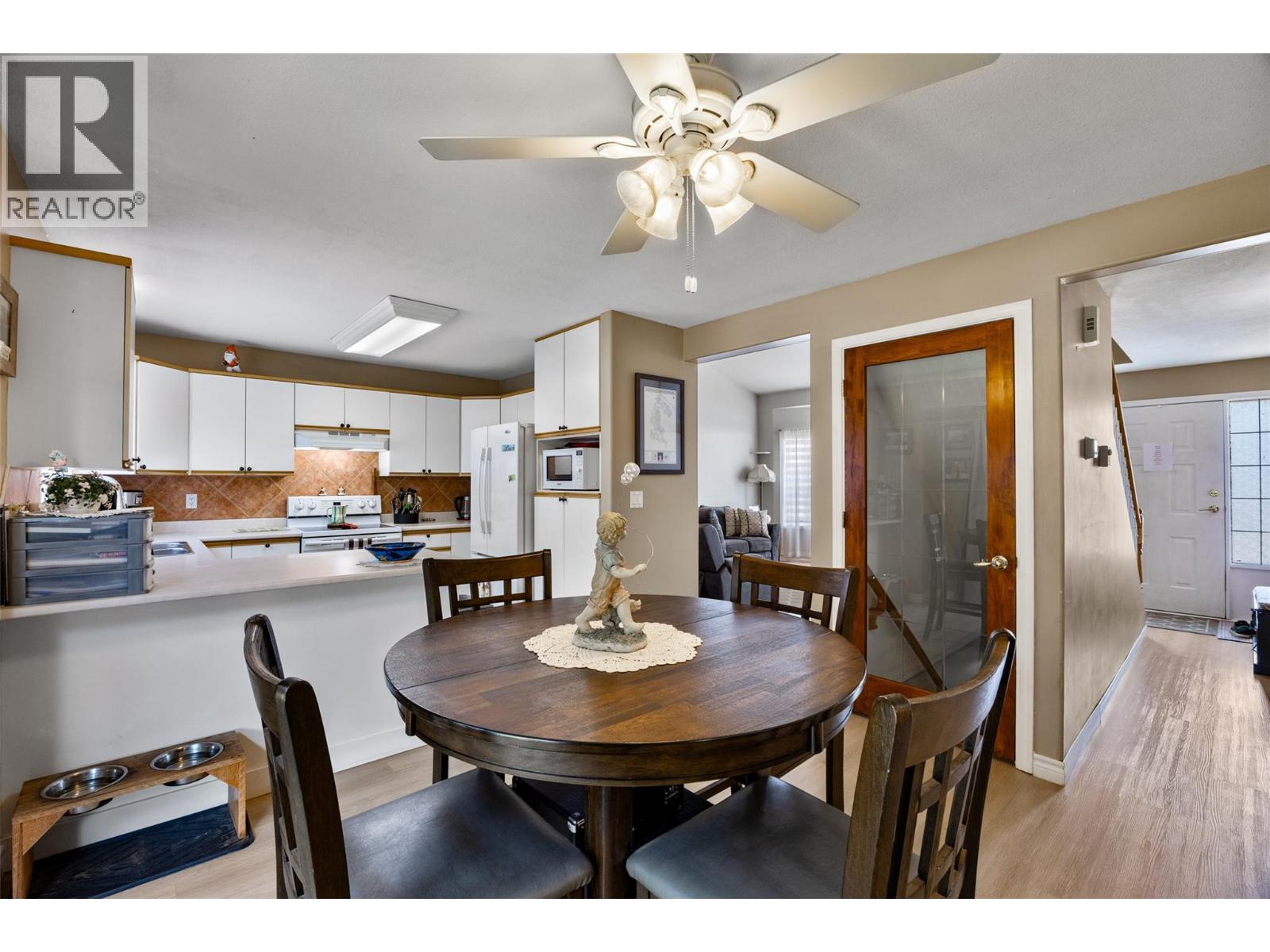 1180 Laroque Street - 7