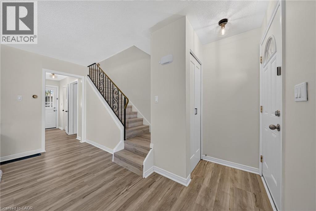 21 COACHWOOD Road - 17