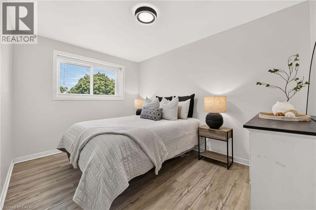 21 COACHWOOD Road - 20