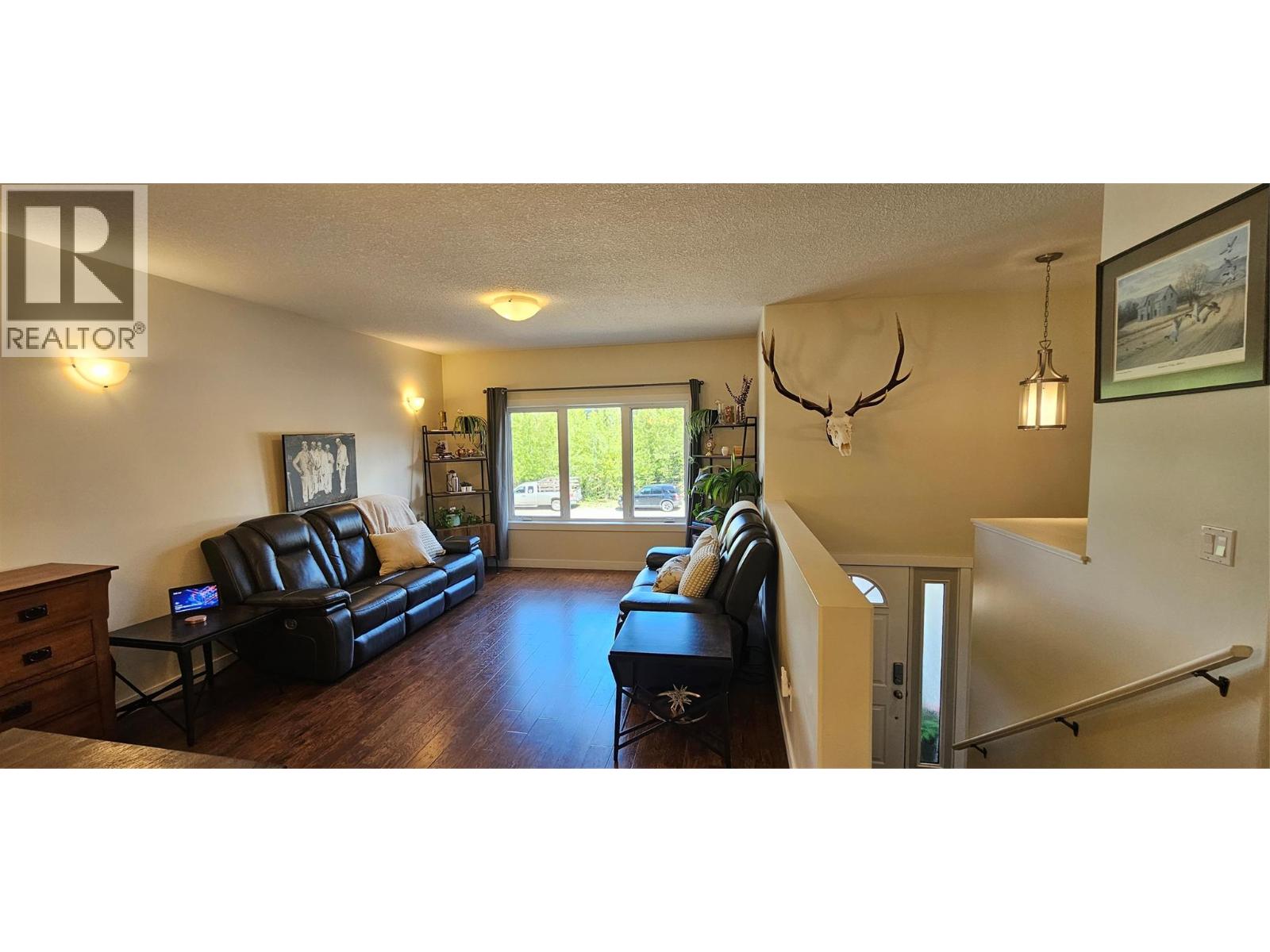73 Deerborne Drive - 11