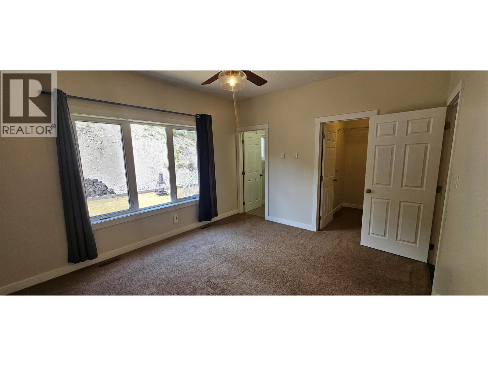 73 Deerborne Drive - 16