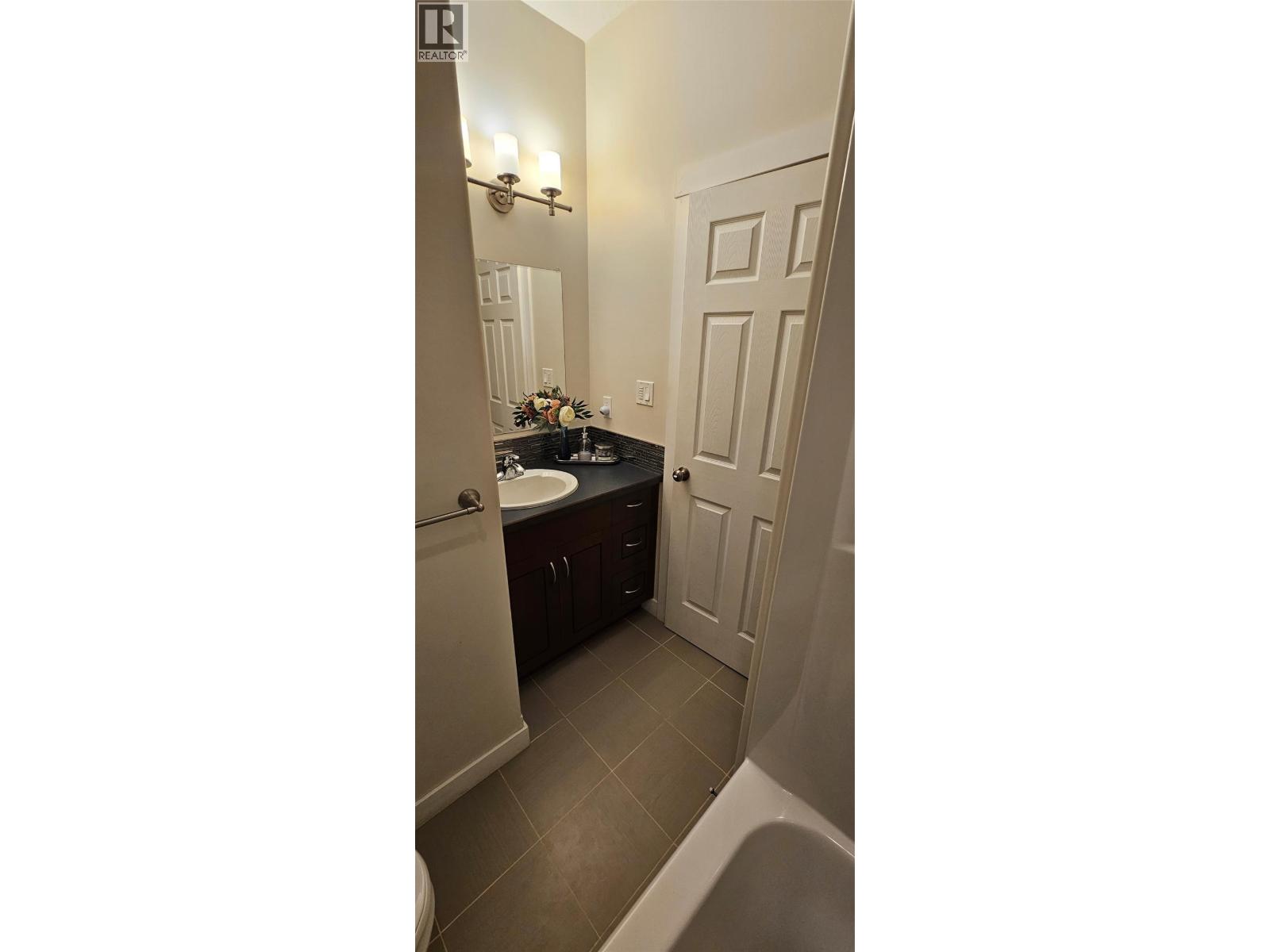 73 Deerborne Drive - 22