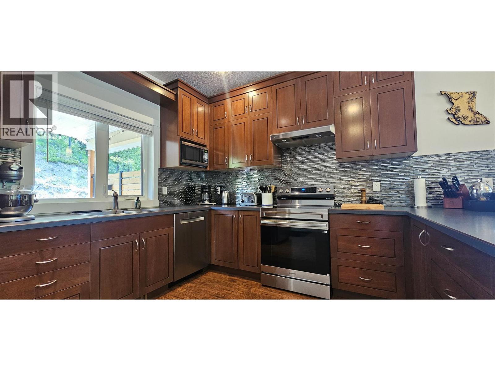 73 Deerborne Drive - 6