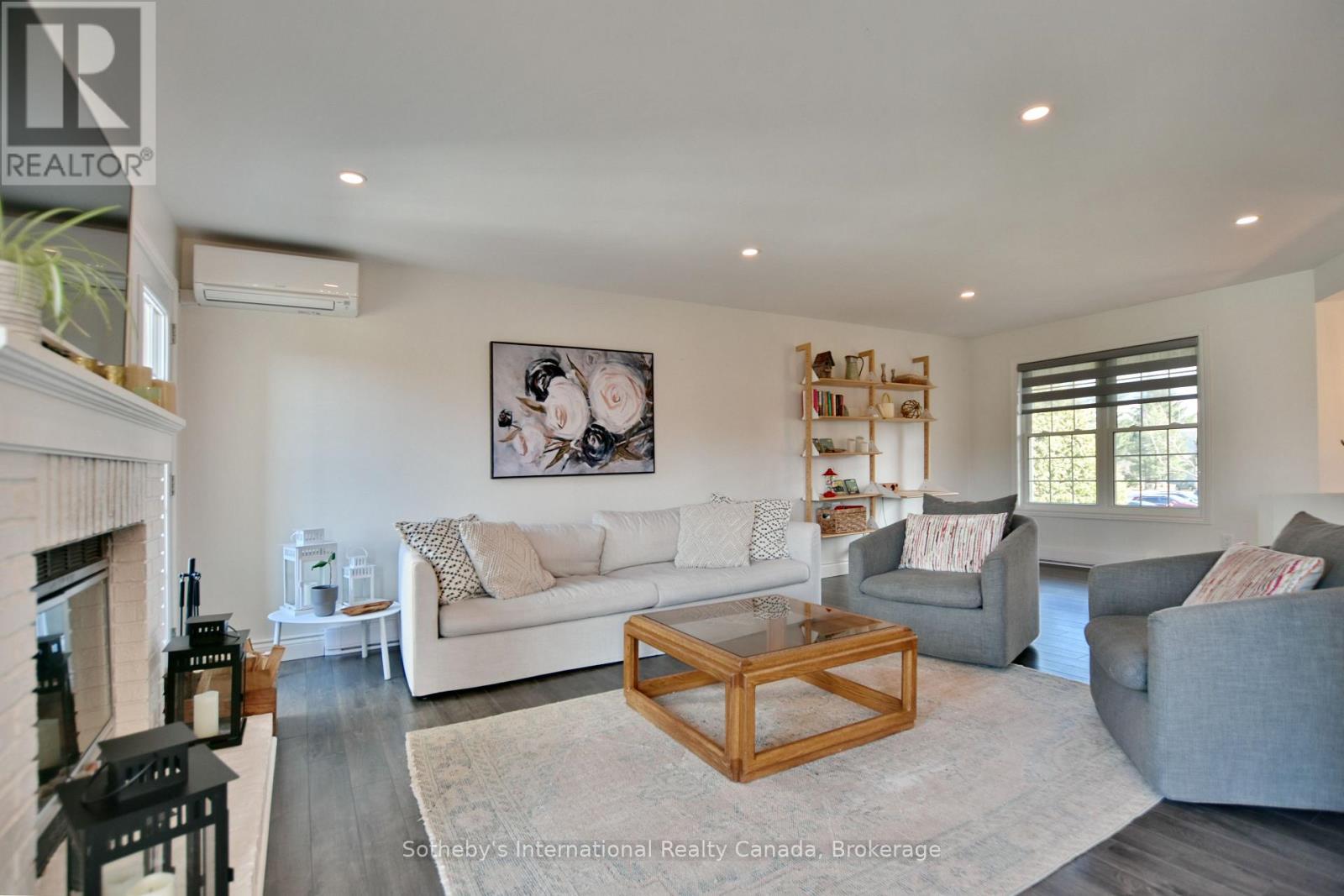 #103 150 VICTORIA STREET S - 4