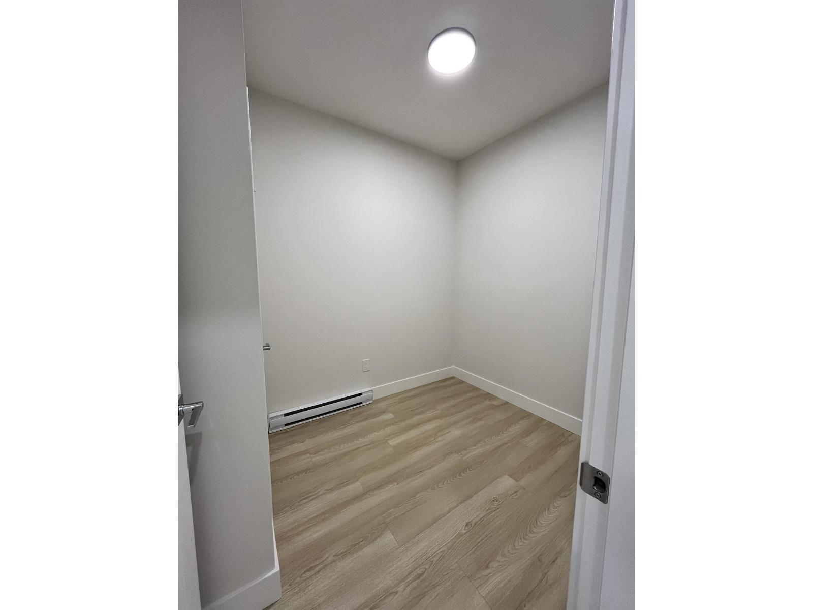 516 34395 GLADYS AVENUE, Abbotsford