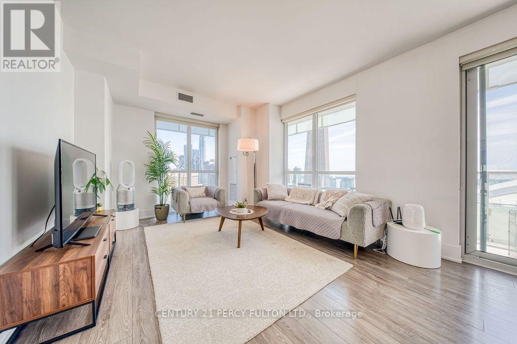 #2811 300 FRONT STREET W - 13