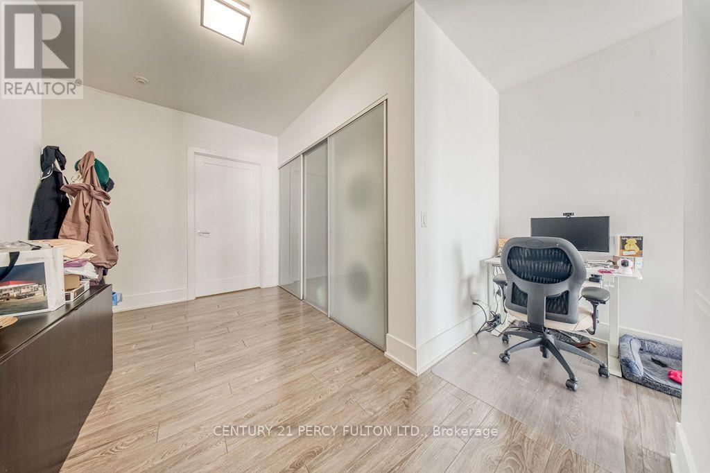 #2811 300 FRONT STREET W - 8