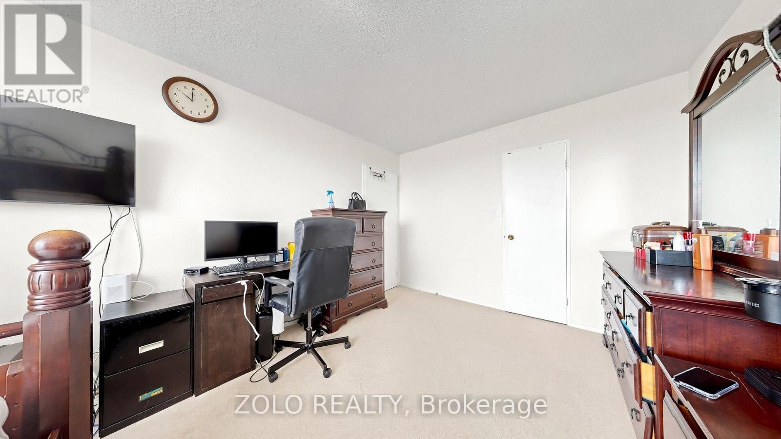#915 20 EDGECLIFF GOLFWAY - 24