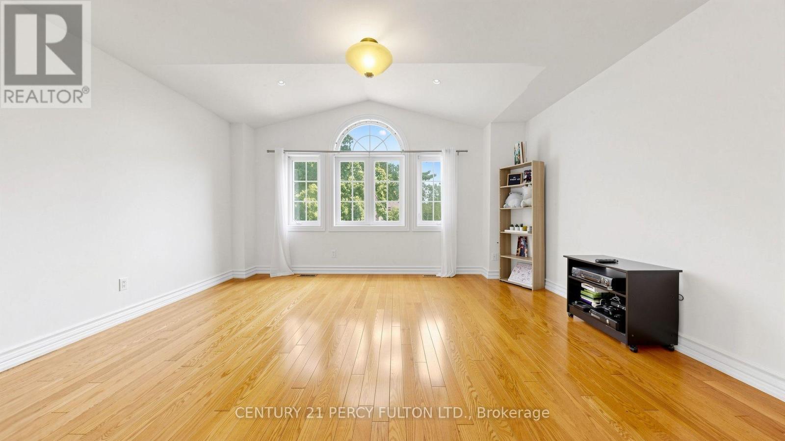 372B HOUNSLOW AVENUE - Image 29