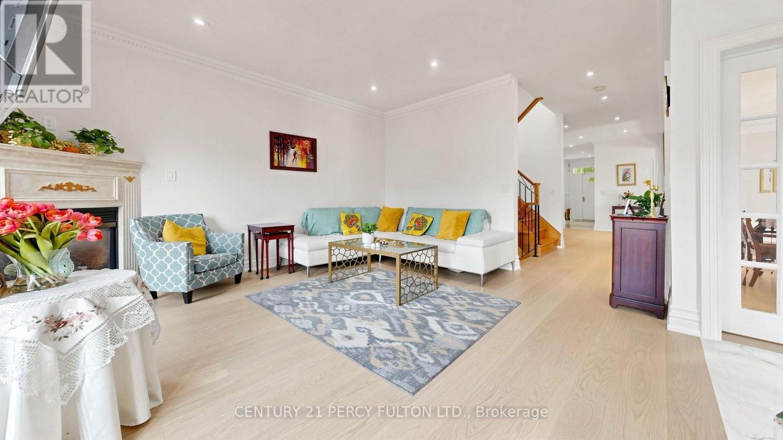 372B HOUNSLOW AVENUE - Image 6