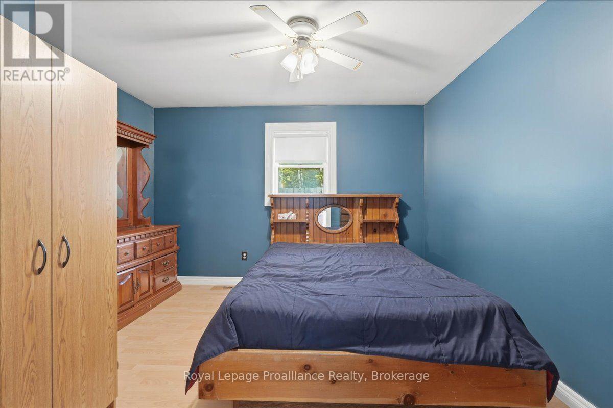 838 TRENEAR ROAD - 12