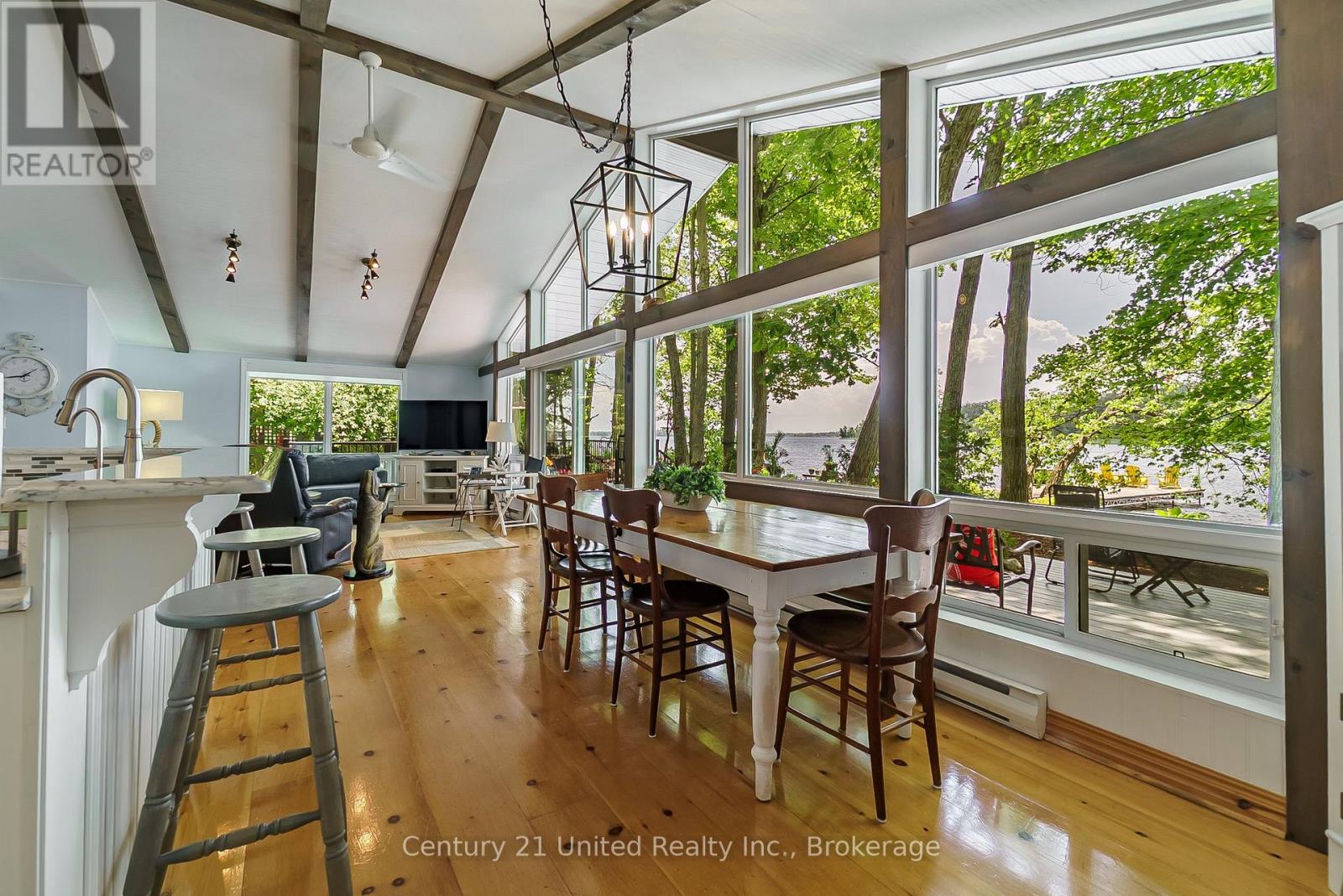 7004 ISLAND 70 - Image 23