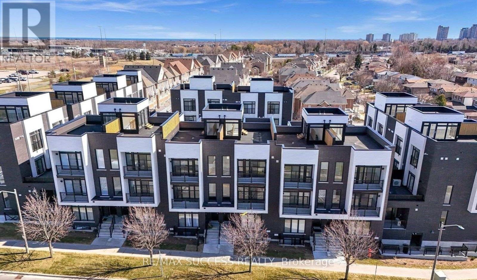18 - 188 ANGUS DRIVE, Ajax (Central)