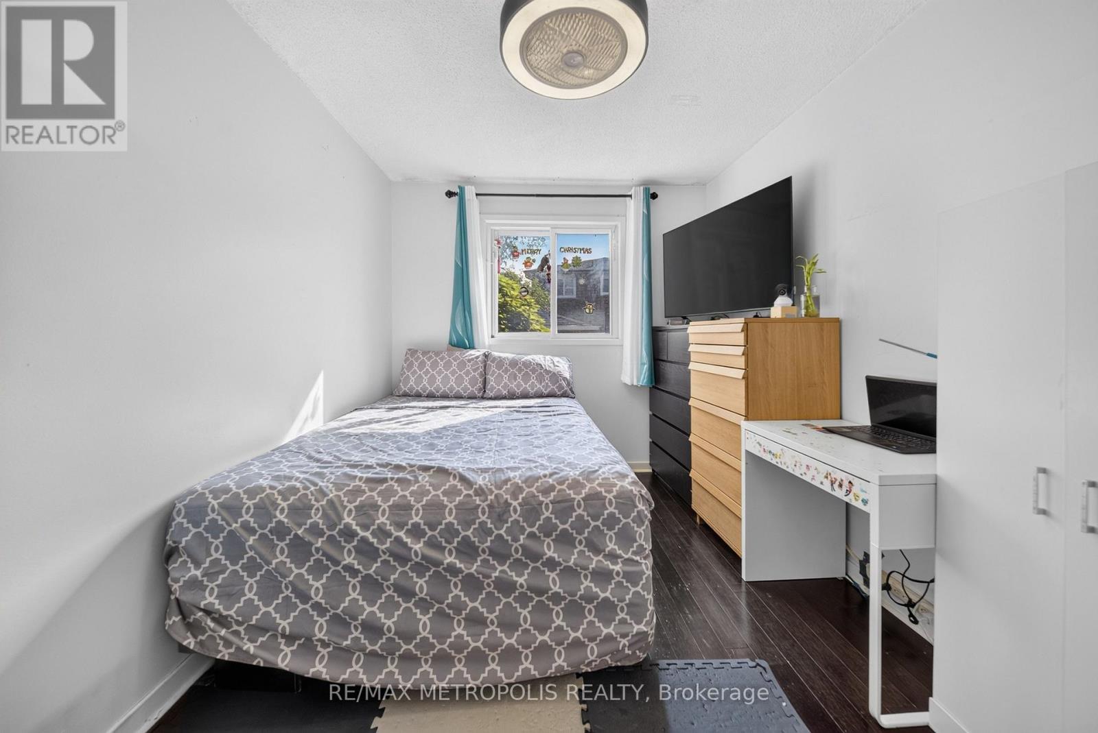 16 STANBRIDGE COURT - 10