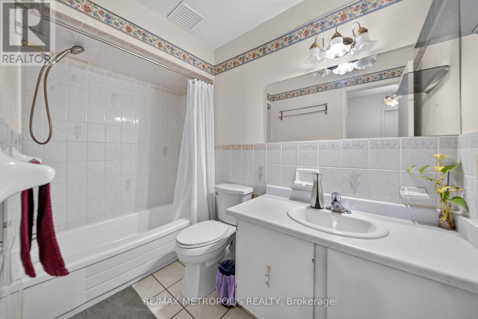 16 STANBRIDGE COURT - 12