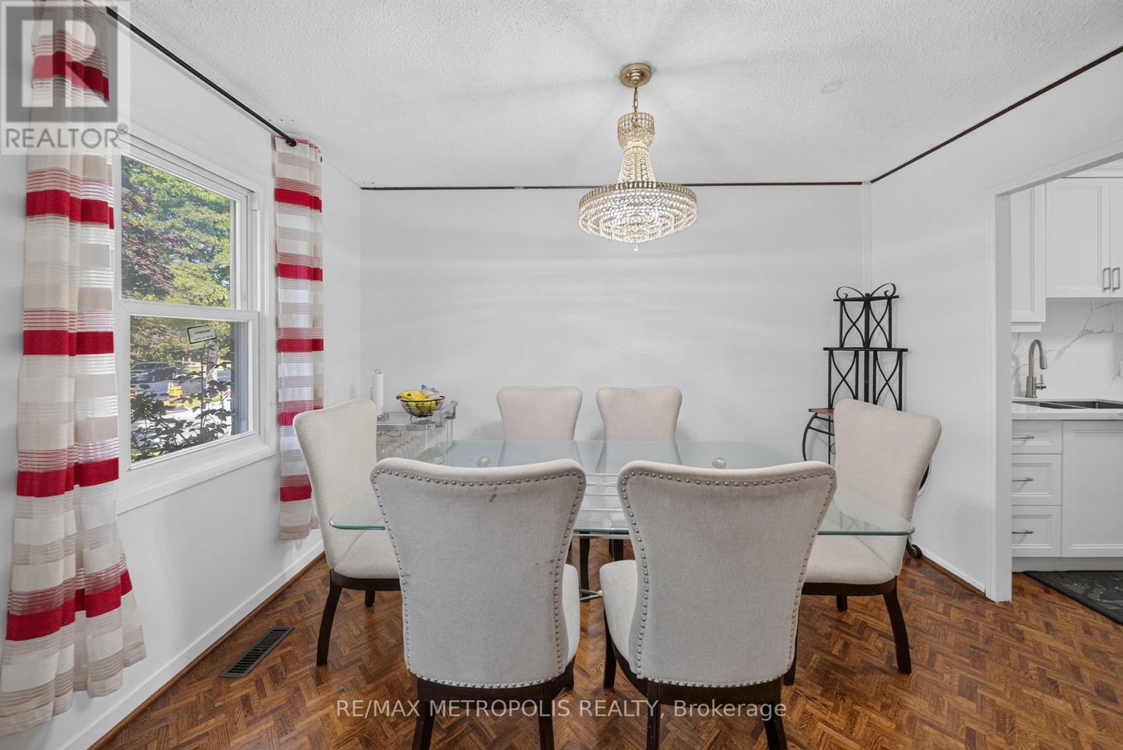 16 STANBRIDGE COURT - 18