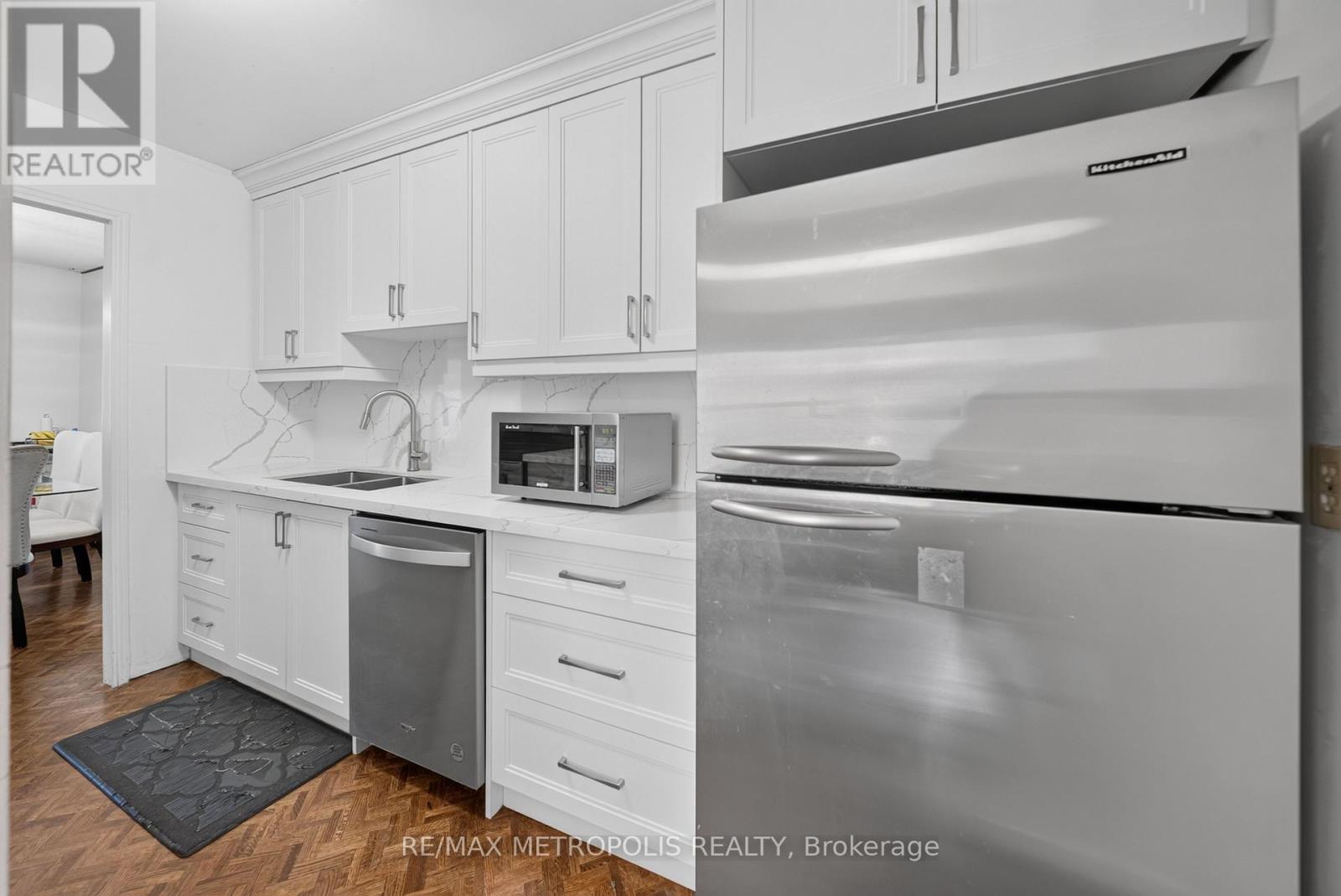 16 STANBRIDGE COURT - 28