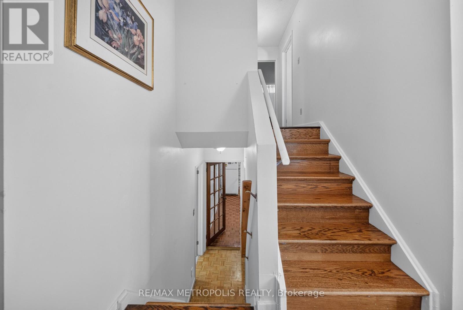 16 STANBRIDGE COURT - 31