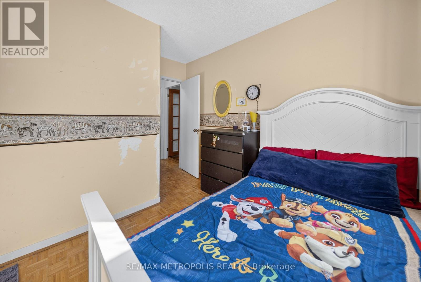 16 STANBRIDGE COURT - 37