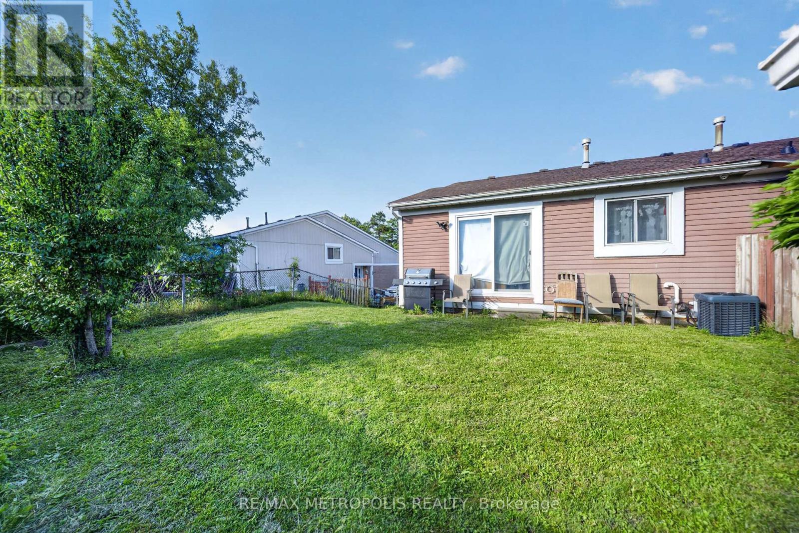 16 STANBRIDGE COURT - Image 43