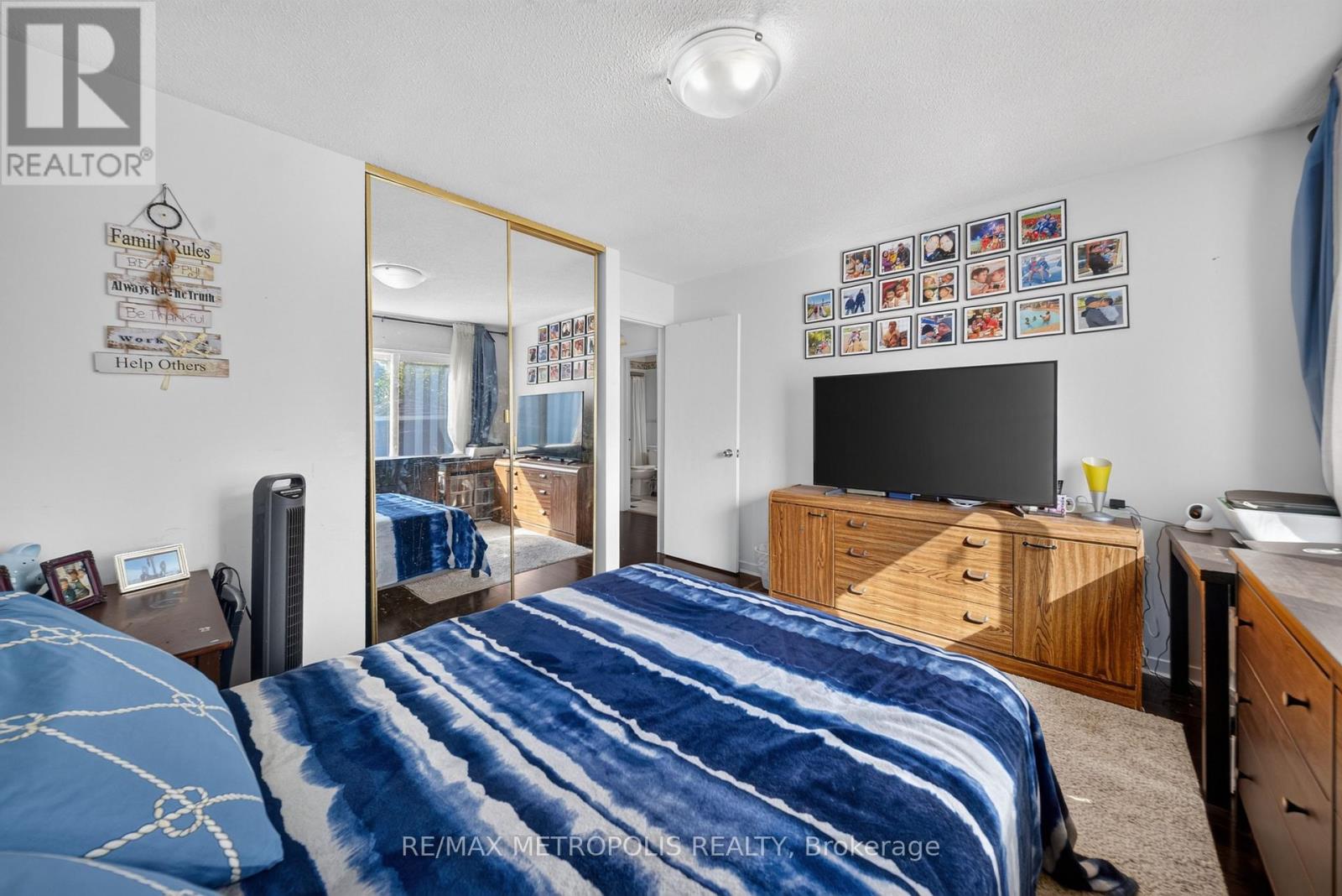 16 STANBRIDGE COURT - 8