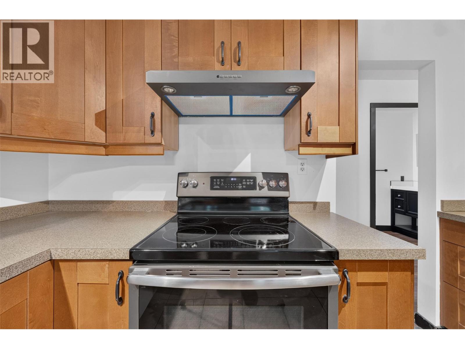 671 Old Town Road - 17