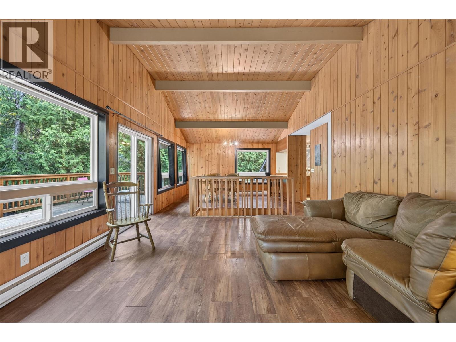 671 Old Town Road - 11